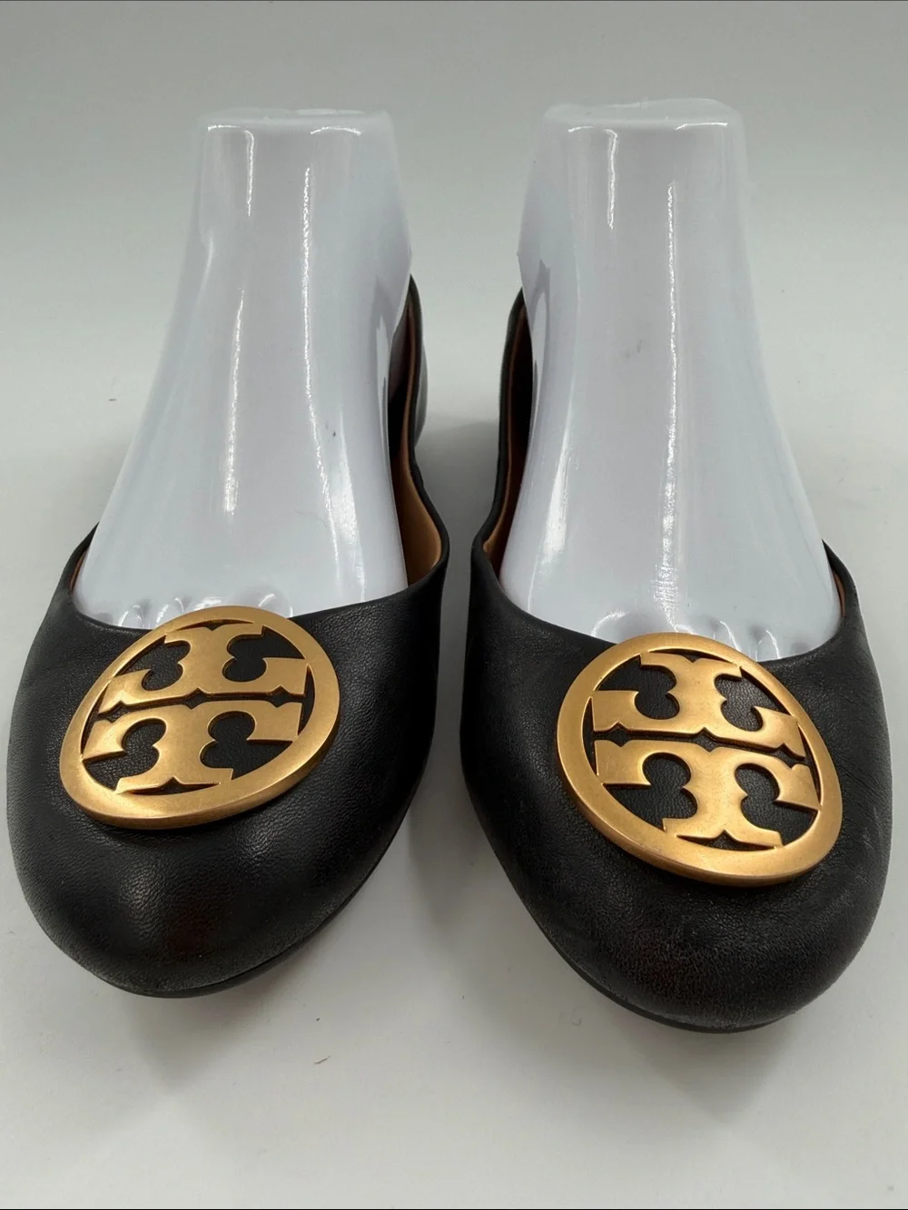 Tory Burch Benton Ballet Flats Black Nappa Leather Size 7.0 Gold Logo Medallion